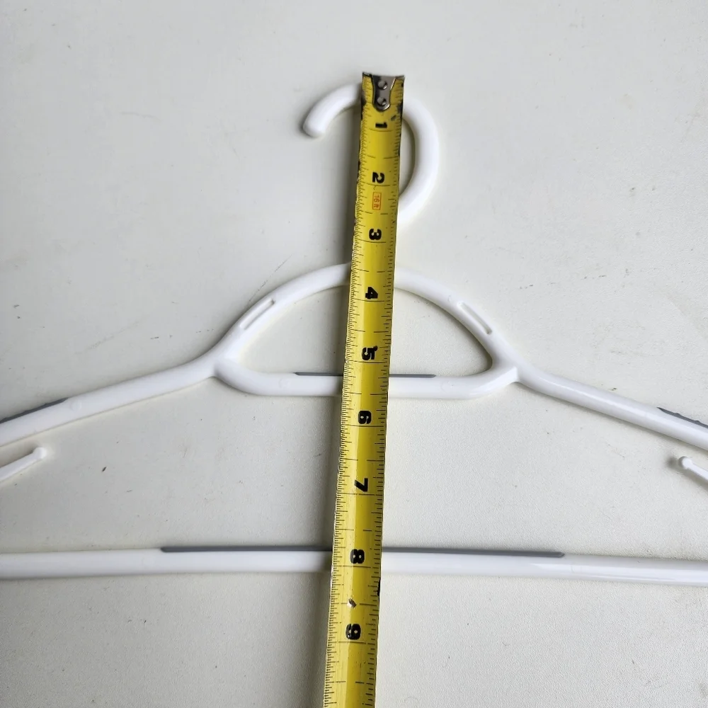 18 Pcs Slim Non Slip Hangers - Space Saving Hangers Clothes Lingerie Hooks White